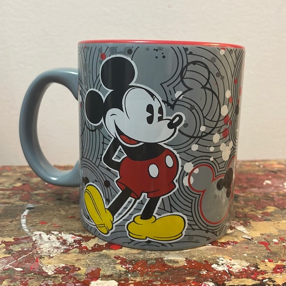 Disney Silver Buffalo Large Grey Mickey Mouse Mug - Picture 2 of 10